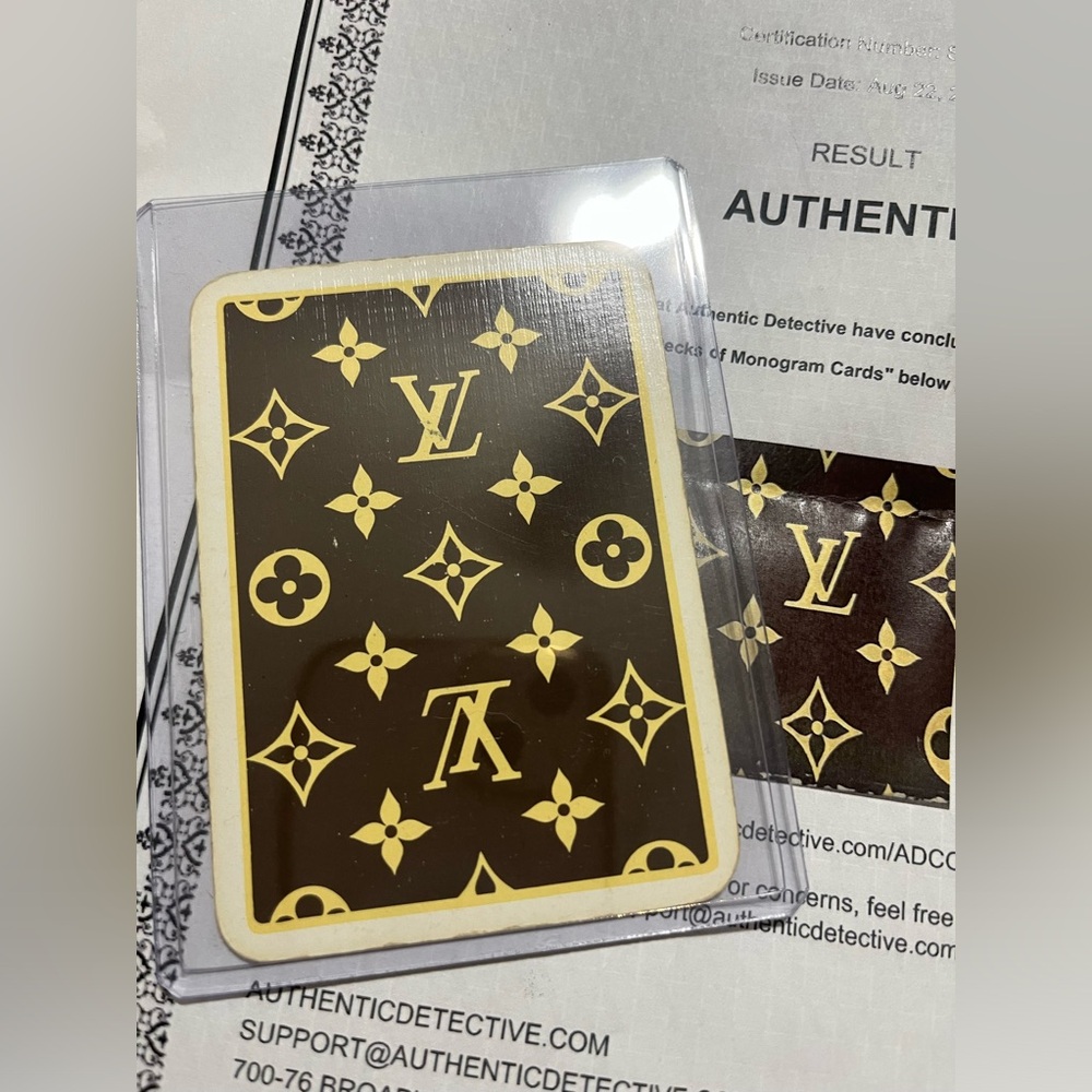 Genuine LV Card